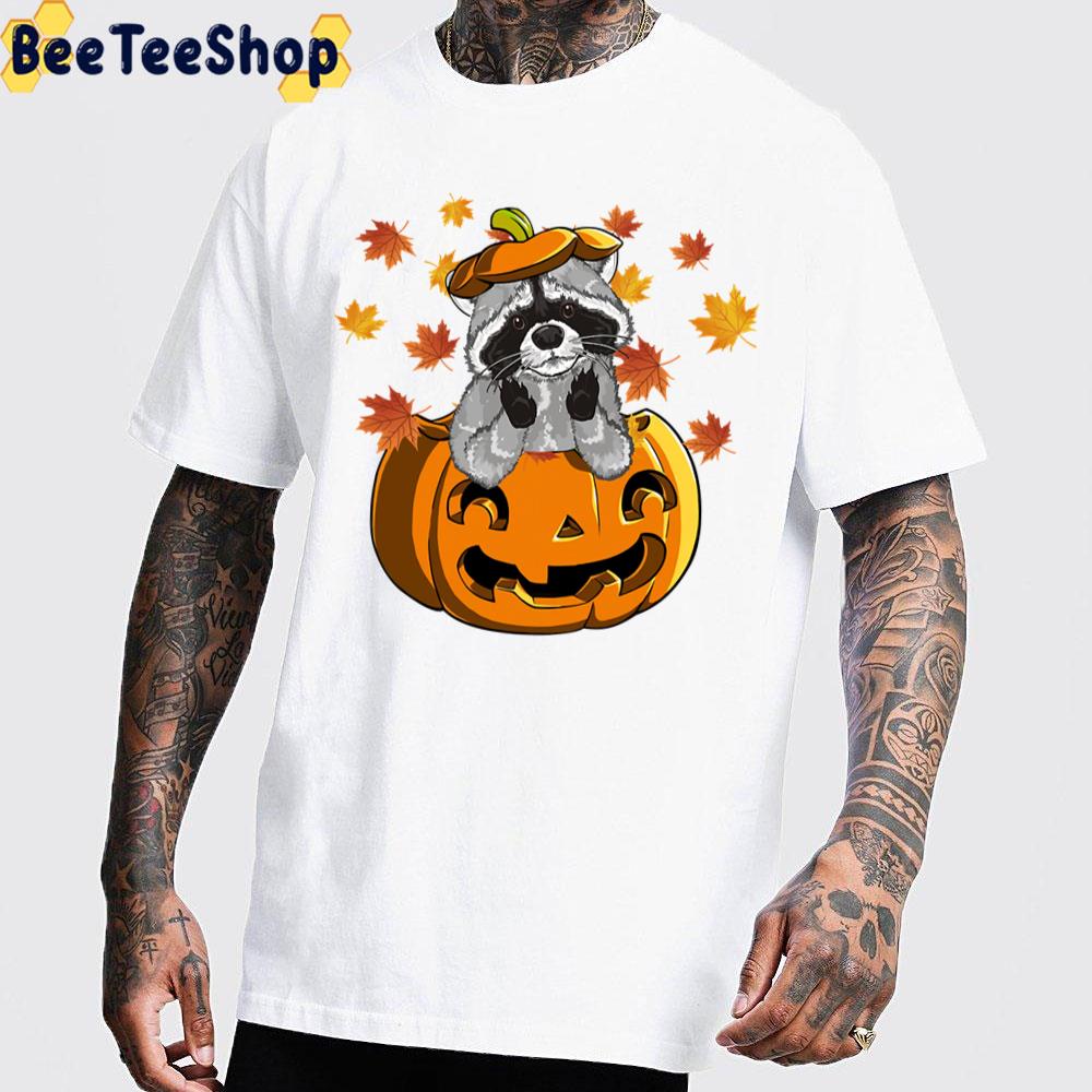 Raccoon On Pumpkin Hallothankmas Trending Unisex T-Shirt