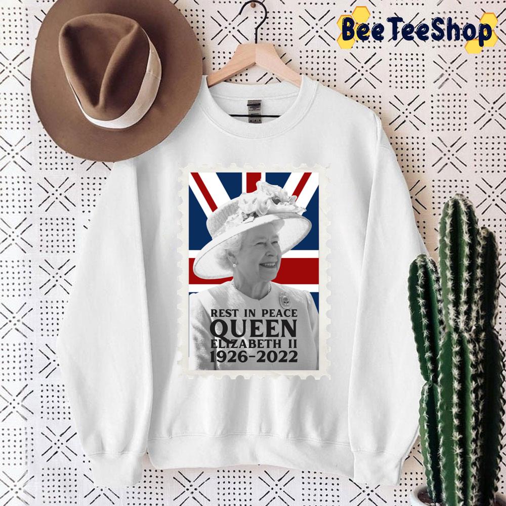 Rest In Peace Queen Elizabeth II 1926-2022 Queen Union Jack Flag Stamp Unisex Sweatshirt