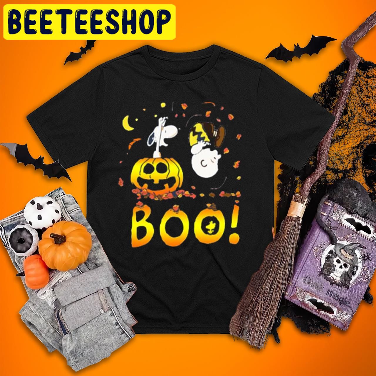 Snoopy and Charlie Brown Boo Charlie Brown Halloween Trending Unisex T-Shirt