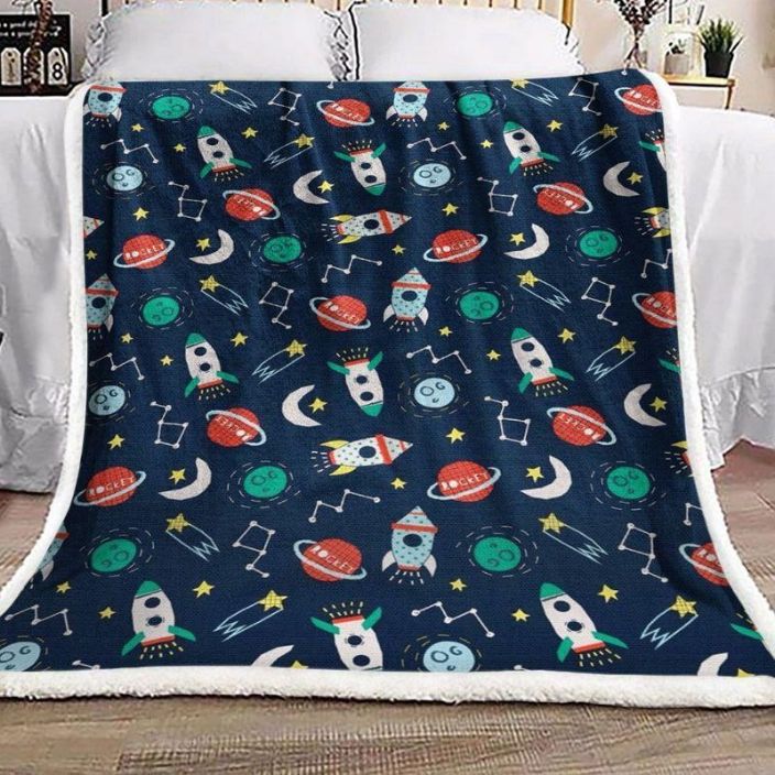 Spaceship Comfy Sofa Throw Blanket