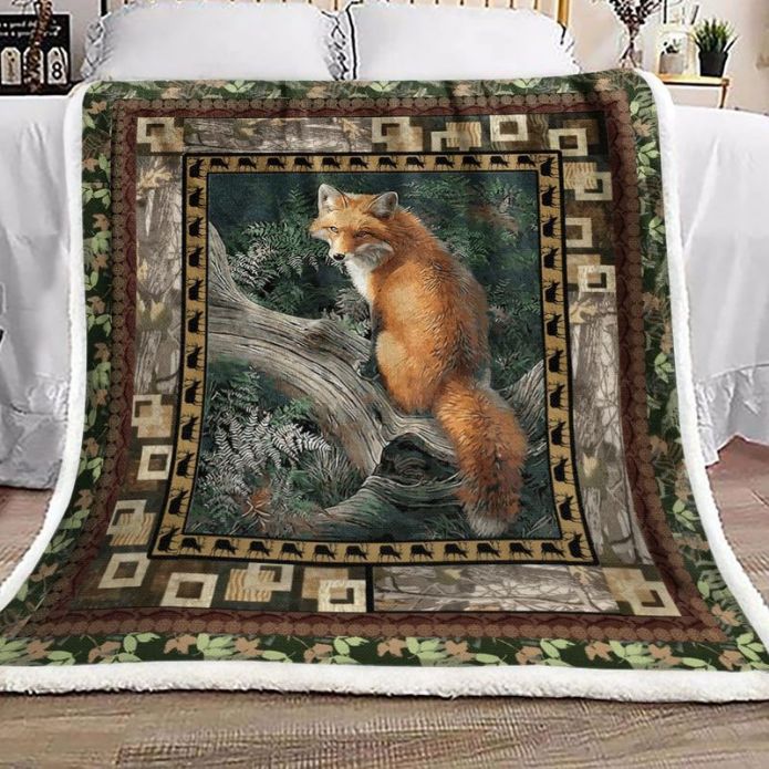 The Fox Sits On The Tree Comfy Sofa Throw Blanket