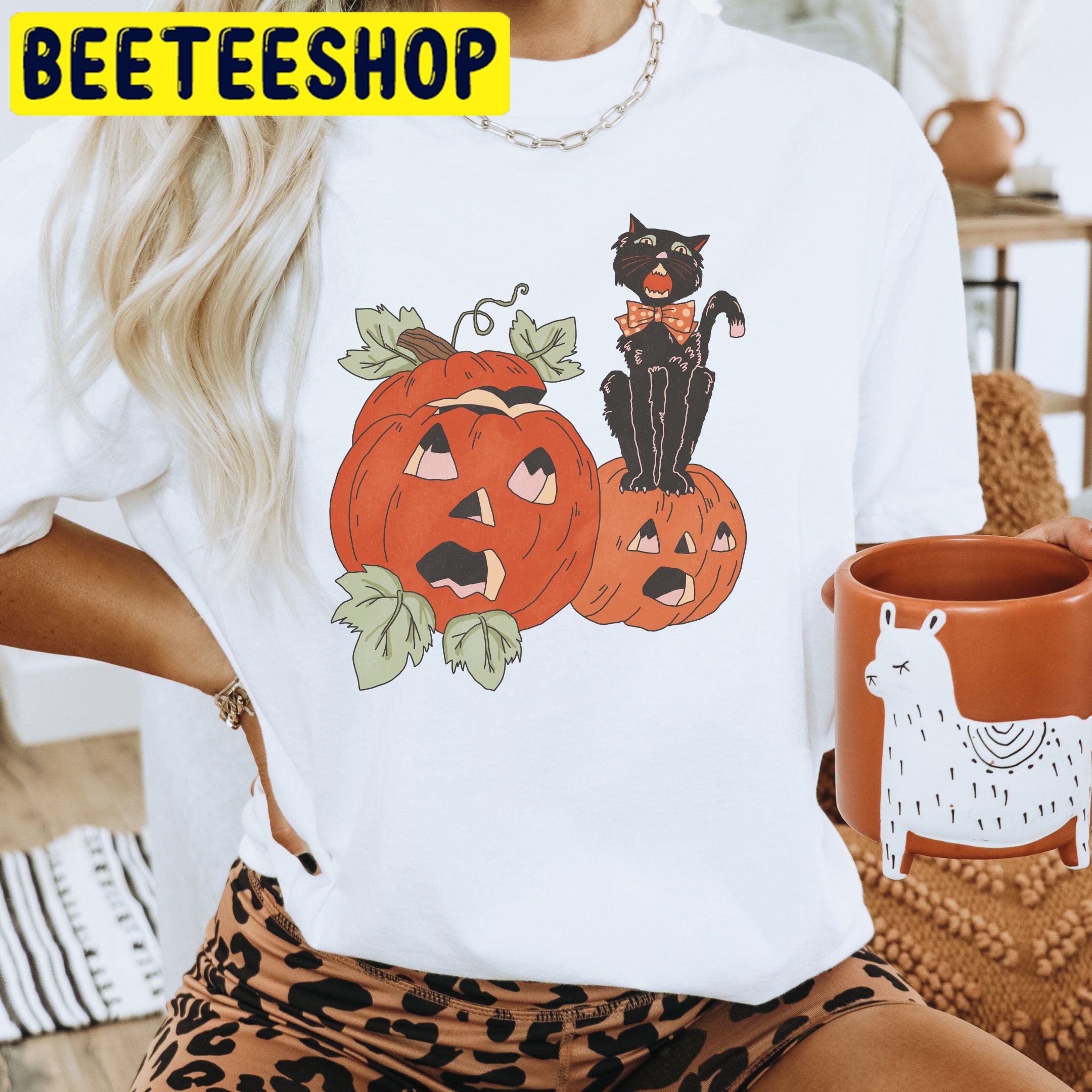 Vintage Pumpkin & Black Cat Halloween Trending Unisex Shirt