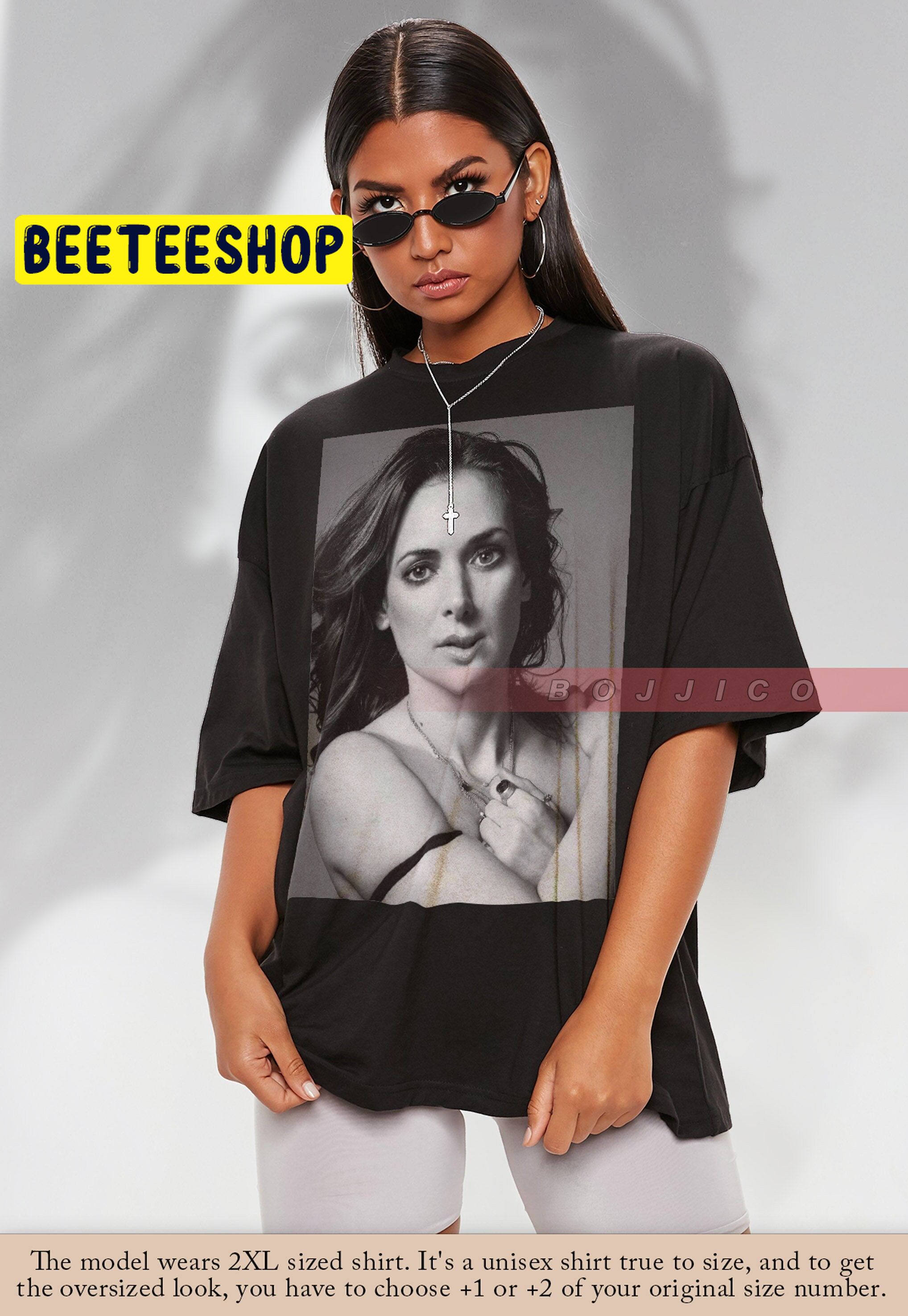 Retro Photo Of Winona Ryder Trending Unisex T-Shirt