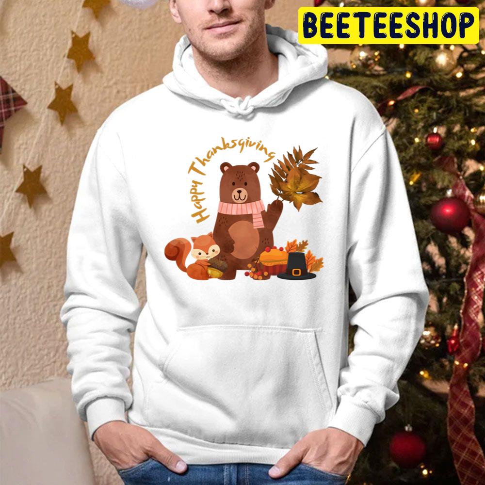 Squirrel And Bear Happy Thanksgiving Trending Unisex Hoodie