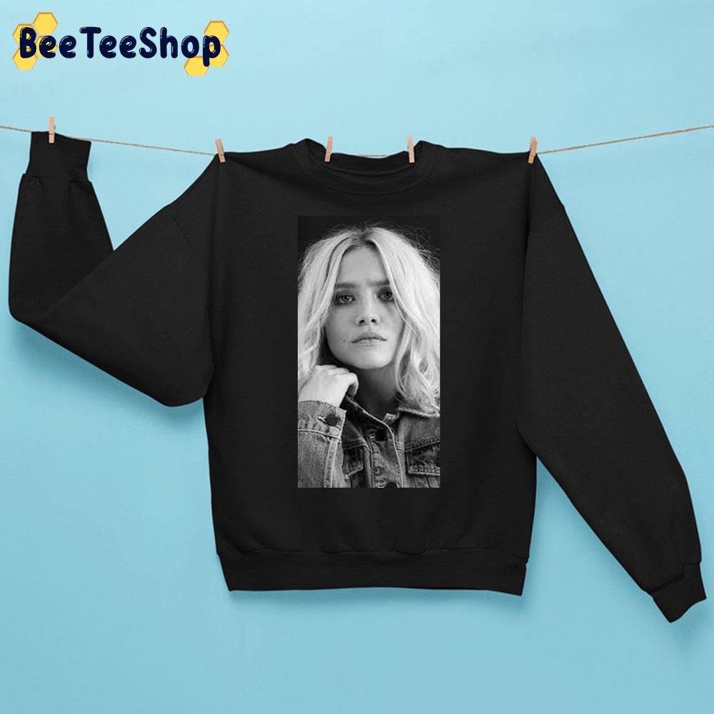 Black White Art Maddie Hasson Trending Unisex Sweatshirt