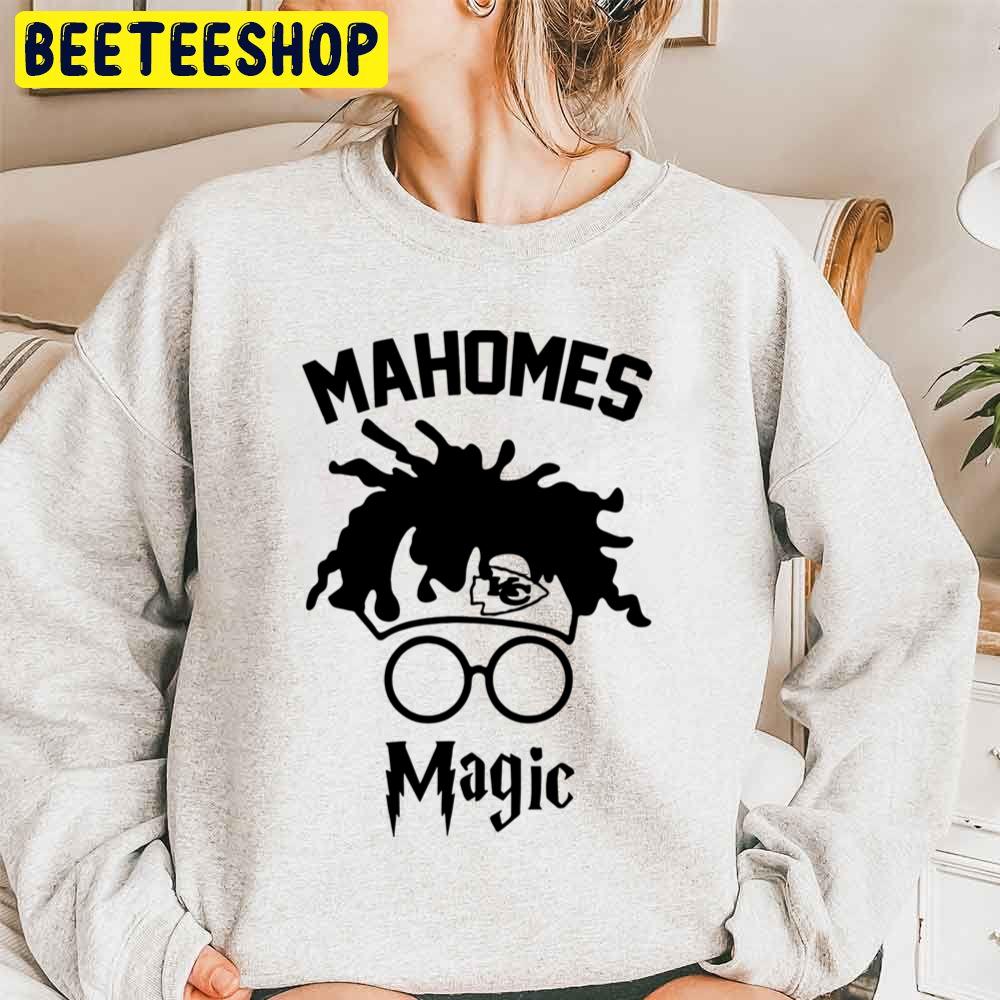 Design Patrick Mahomes Trending Unisex Sweatshirt