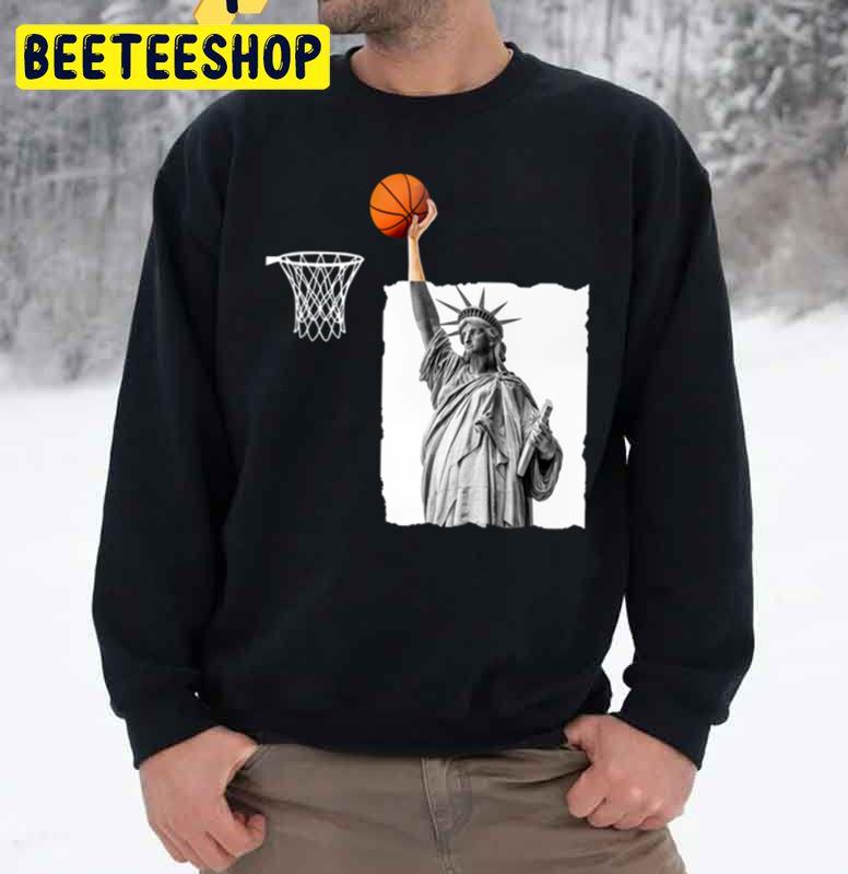 Funny Statue Of Liberty Basketball Collage Art Trending Unisex Sweatshirt