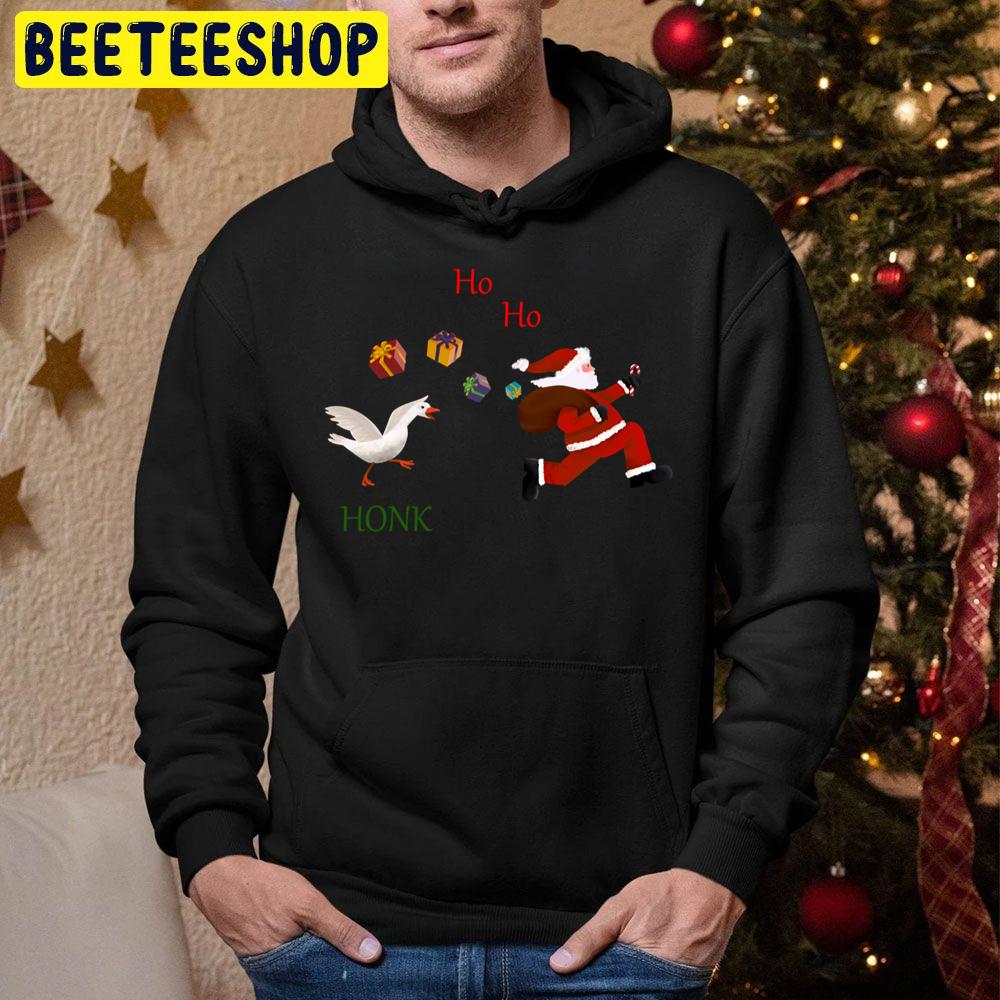 Ho Ho Honk Christmas Santa Being Chased By A Goose Trending Unisex Hoodie