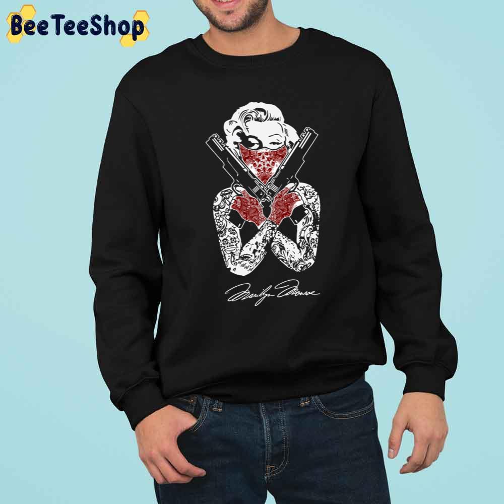 Marilyn With Signature Trending Unisex Sweatshirt