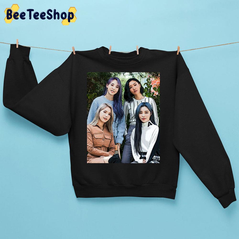 Member Mamamoo In The Garden Trending Unisex Sweatshirt