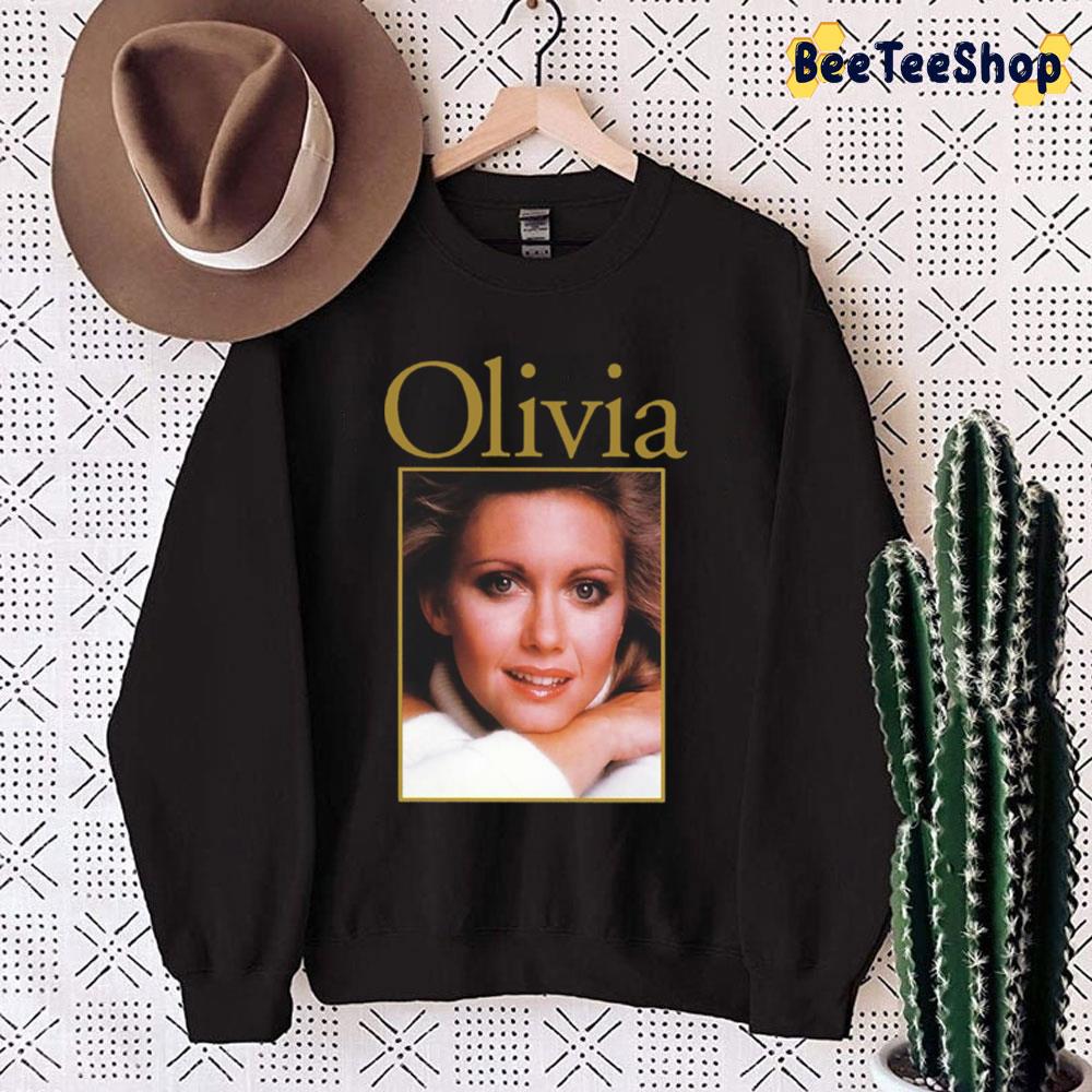 Pretty Girl Olivia Face History Album Vintage Trending Unisex Sweatshirt