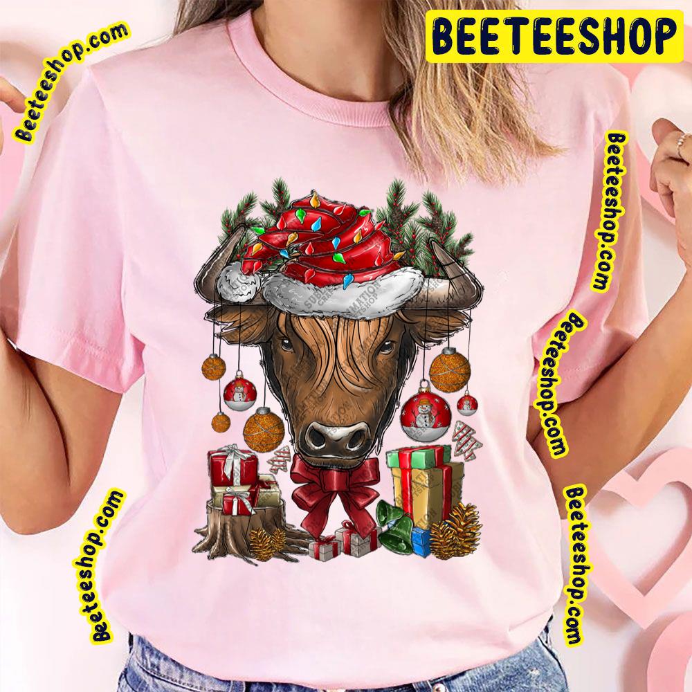 Christmas Cow Trending Unisex T-Shirt