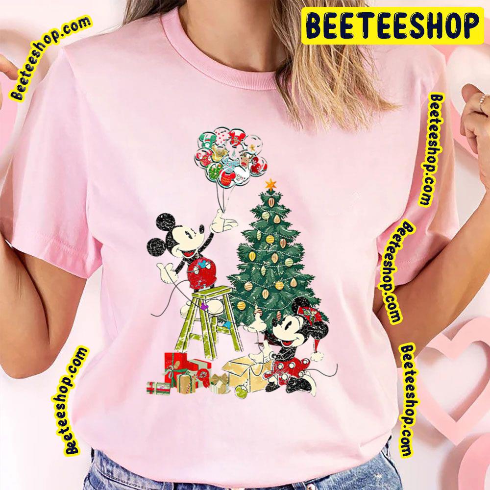 Mickey And Minnie Christmas Tree Trending Unisex T-Shirt