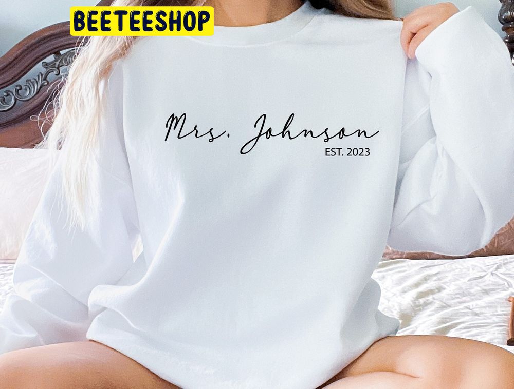 Mrs Johnson Est 2023 Trending Unisex Shirt - Beeteeshop