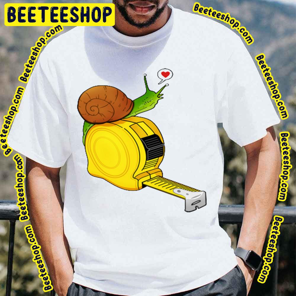 The Snail In Love Trending Unisex T-Shirt