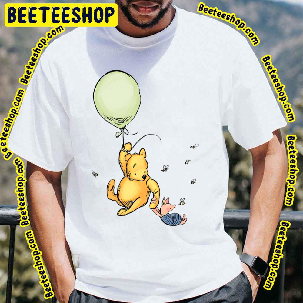 Winnie The Pooh And Piglet With Bees Trending Unisex T-Shirt