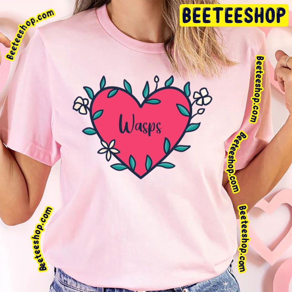 Red Heart Wasp Trending Unisex T-Shirt