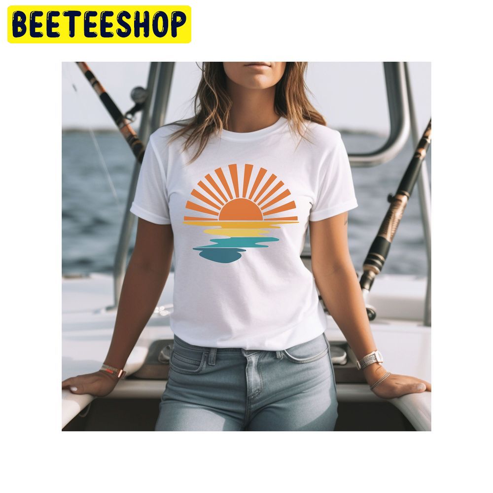 Retro Sunset Rays Trending Unisex T-Shirt