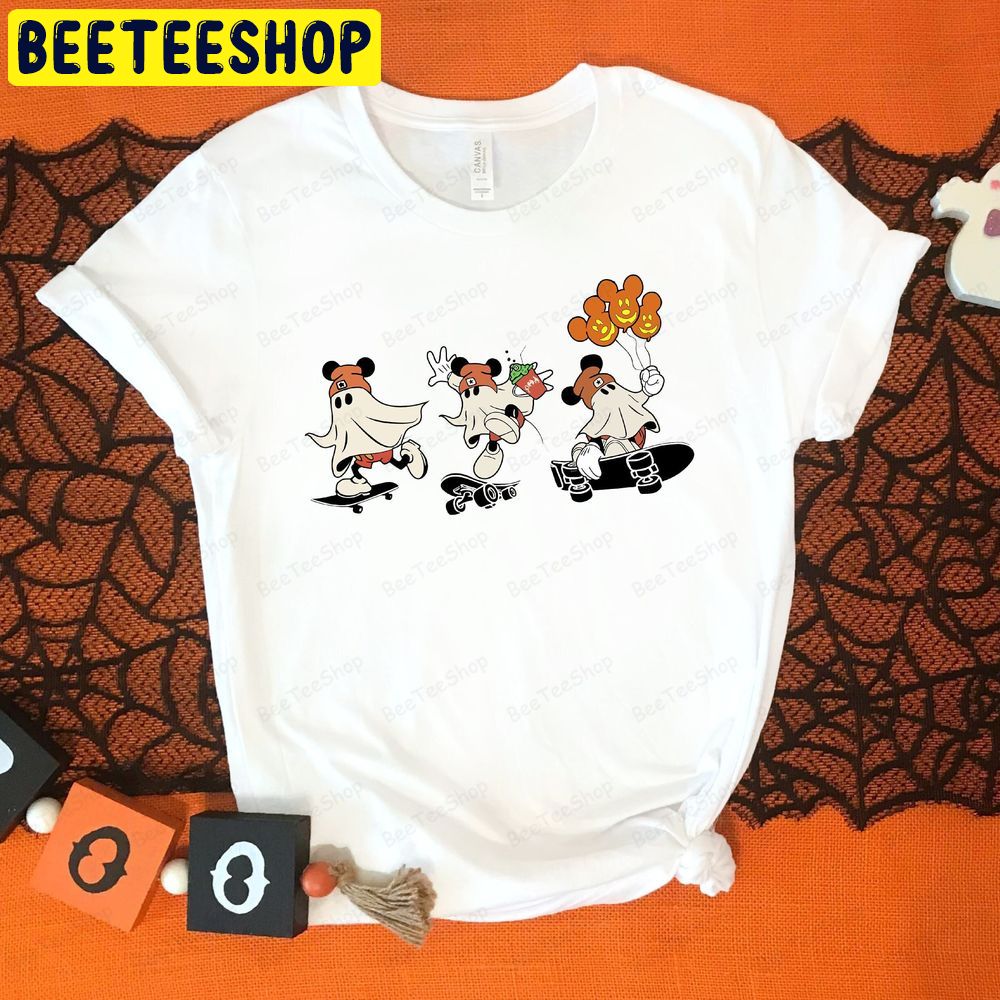 Disney Halloween Vintage Mickey Ghost Skateboarding Trending Unisex T-Shirt