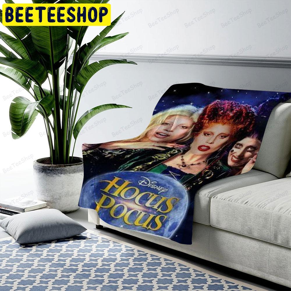 Beautiful Magic Girl Hocus Pocus Halloween Beeteeshop US Cozy Blanket