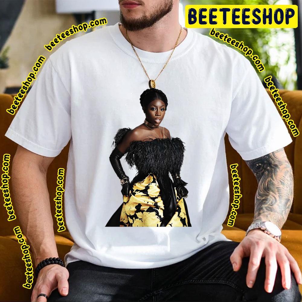 Model Bree Runway Beeteeshop Trending Unisex T-Shirt