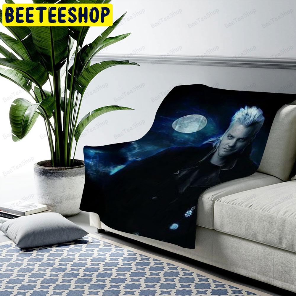 Moon Sam Emerson The Lost Boys Halloween Beeteeshop US Cozy Blanket