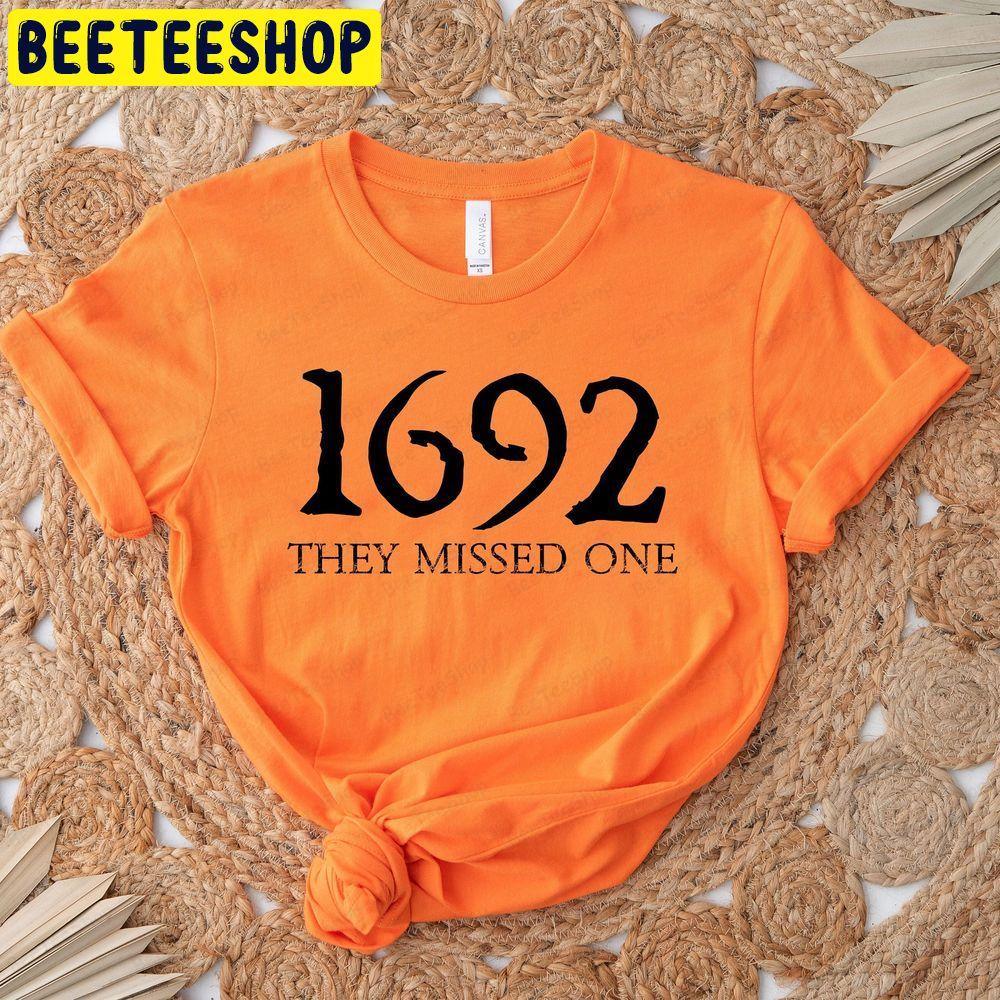 Salem Witch 1692 Shirt, Salem 1692 They Missed One Shirt, Salem Witch Massachusetts Sweatshirt, Halloween Sweatshirt, Witch’s Broom Shirt Beeteeshop Trending Unisex T-Shirt