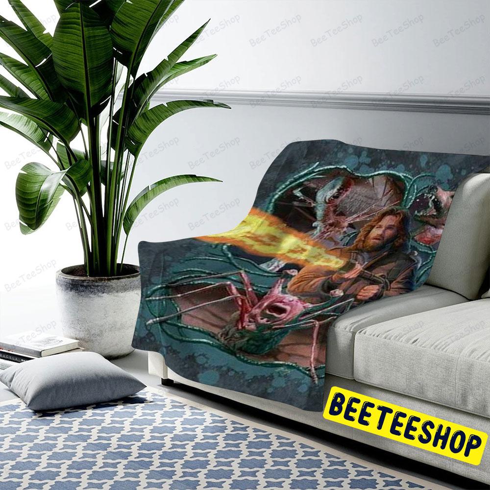 Combat The Thing Halloween Beeteeshop US Cozy Blanket