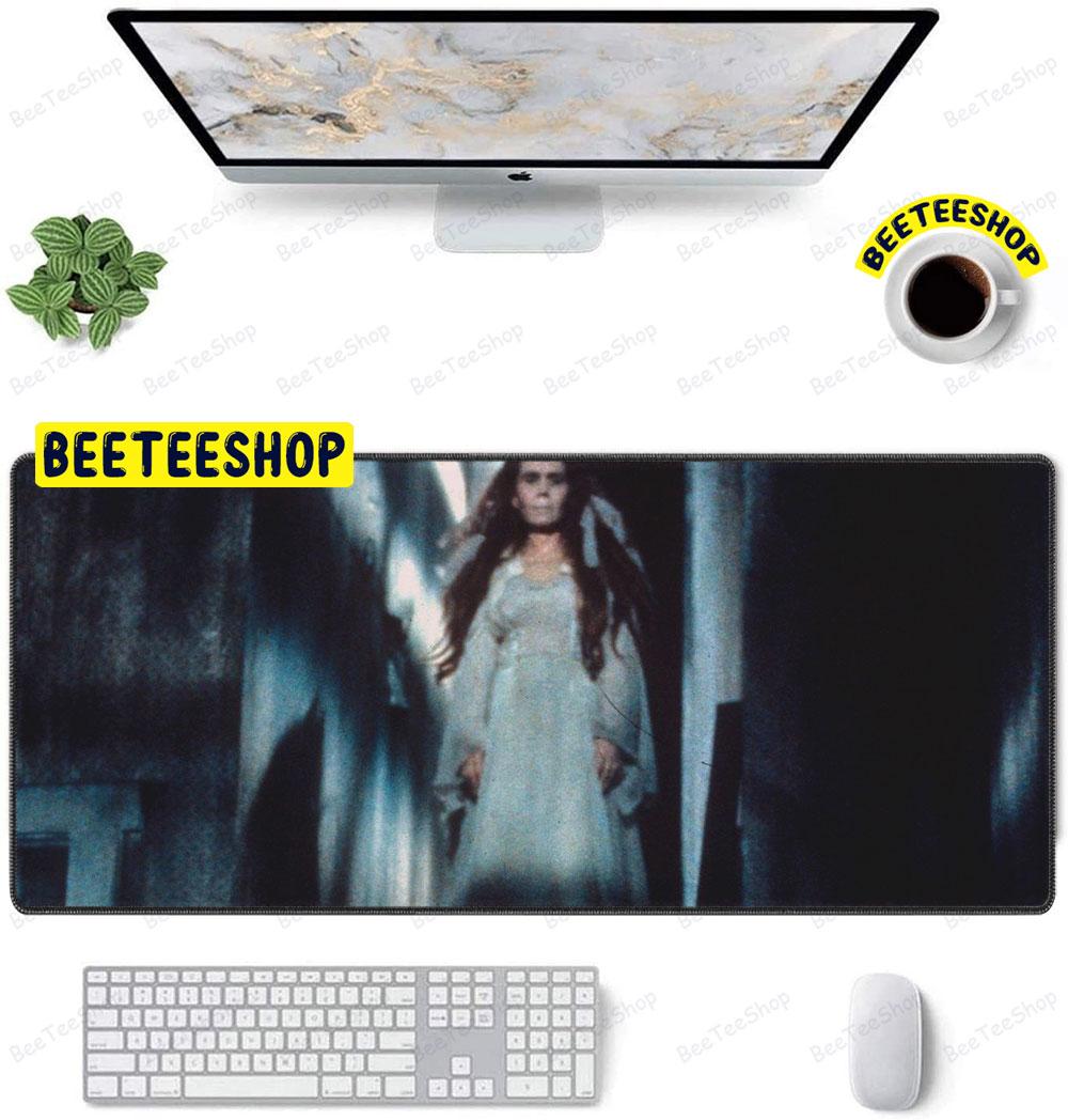 Horror Movie Lady In White Halloween Beeteeshop Mouse Pad