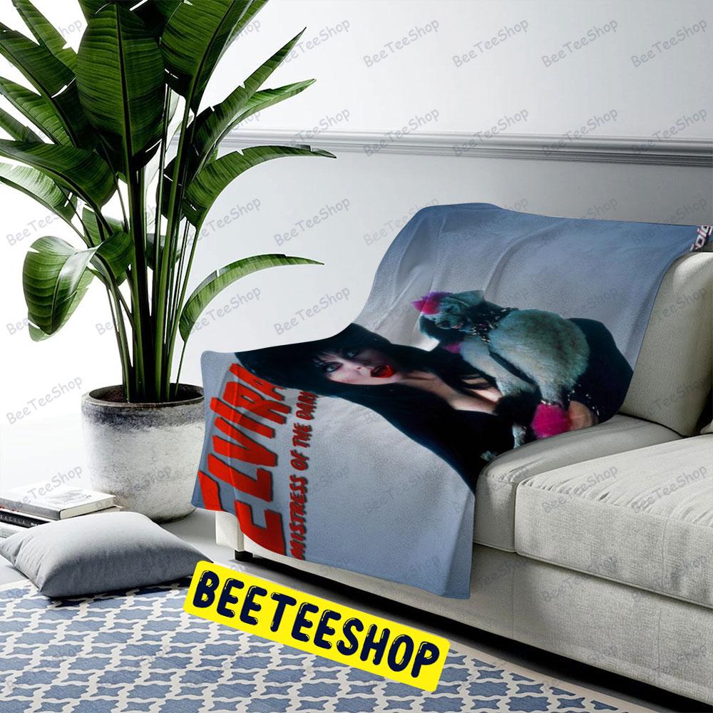 Hug Pet Elvira Mistress Of The Dark Halloween Beeteeshop US Cozy Blanket