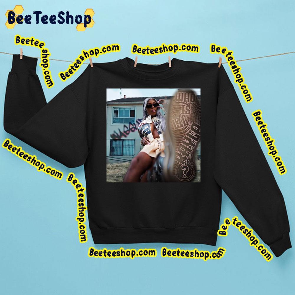 Lil Kayla – Who Is Lil Kayla 2023 Album Beeteeshop Trending Unisex Sweatshirt