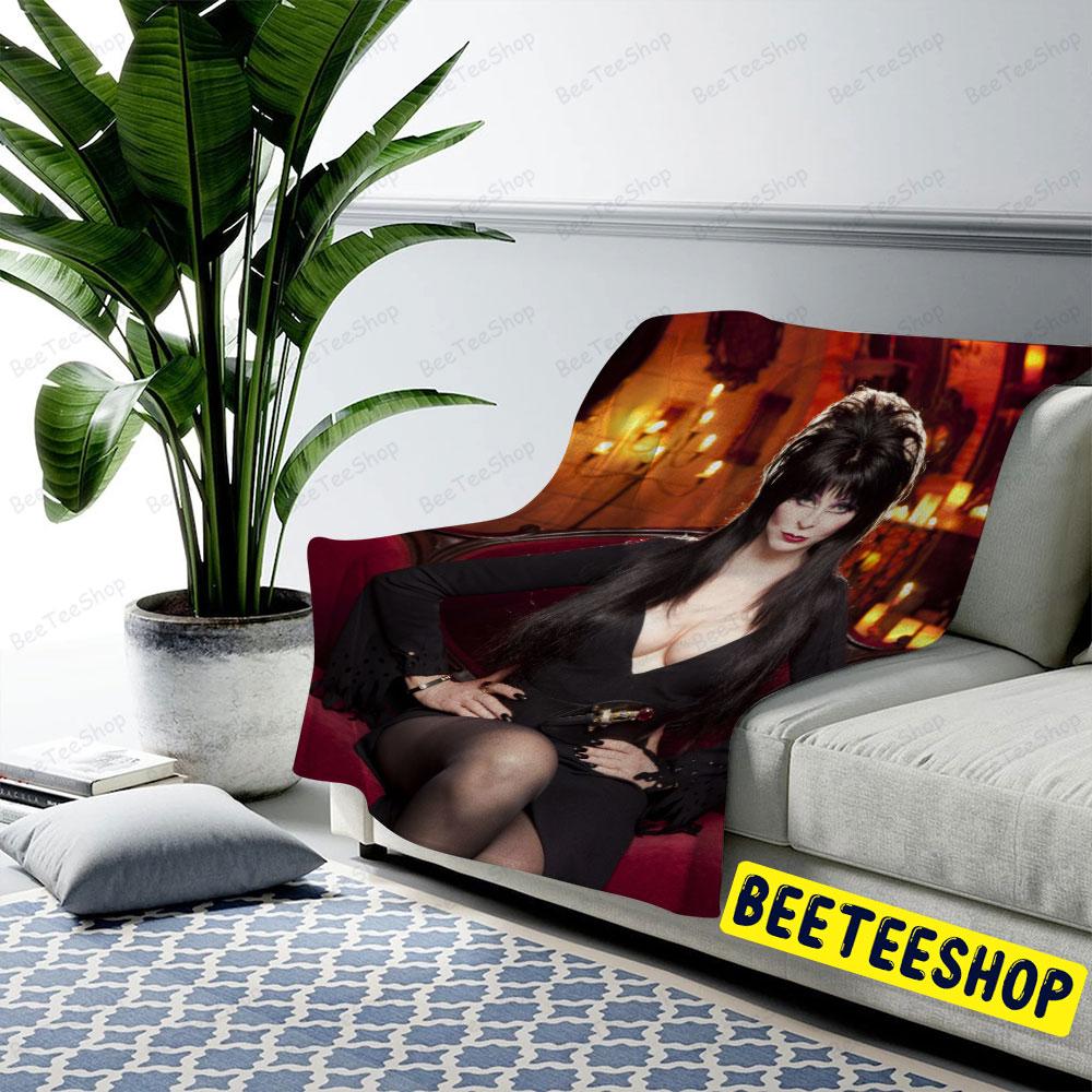 Model Long Hair Elvira Mistress Of The Dark Halloween Beeteeshop US Cozy Blanket