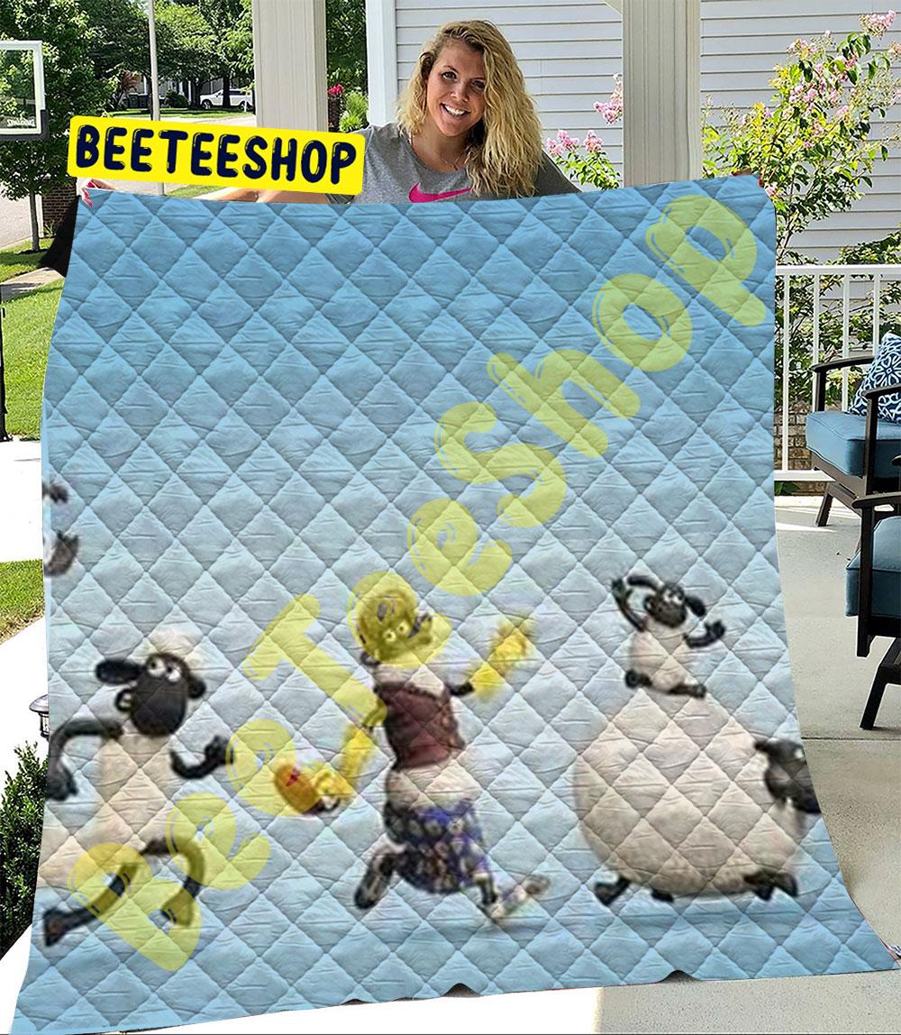 Funny Shaun The Sheep The Flight Before Christmas 04 Trending Quilt