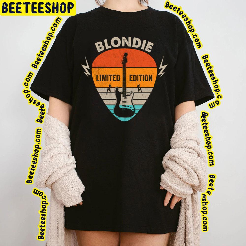 Vintage Guitar Pick Blondie Beeteeshop Trending Unisex T-Shirt